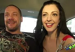 ابن مكالمه سكس عربي عم